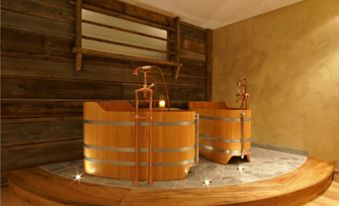 Larch wood tub for 2 persons